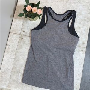 Lululemon tank w/bra